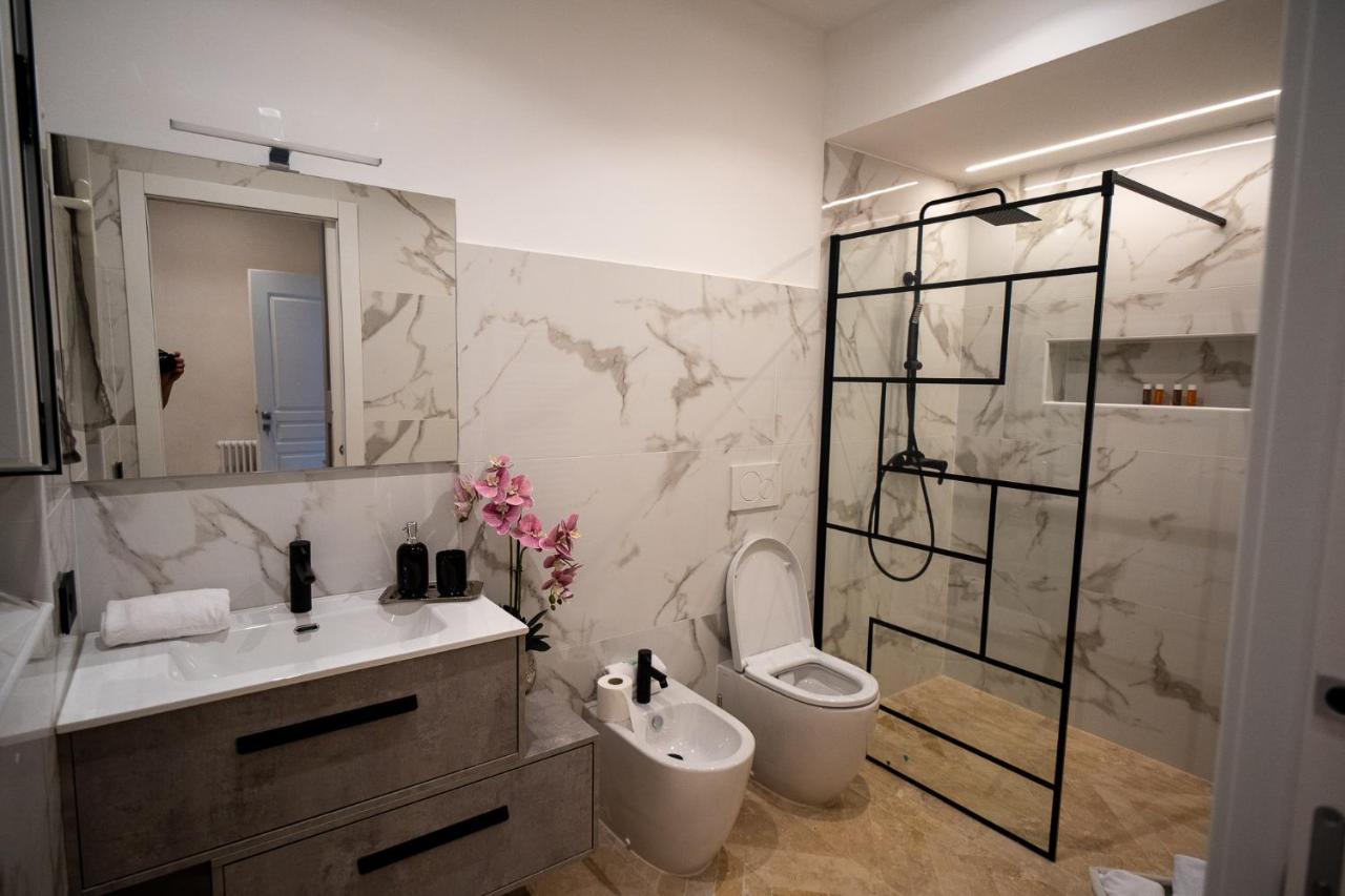 Luxury Cecilia Via Antonio Del Re 9 Tivoli Hotel Luaran gambar