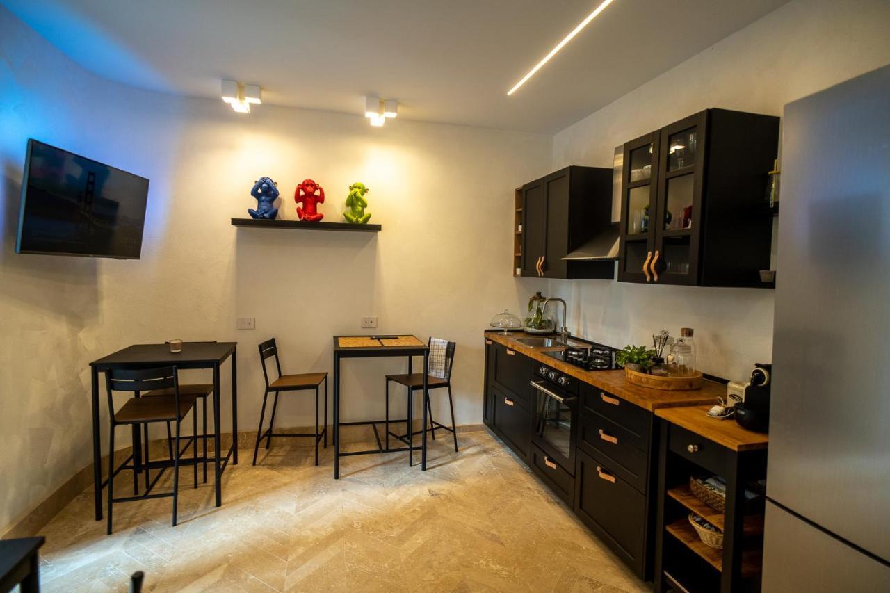 Luxury Cecilia Via Antonio Del Re 9 Tivoli Hotel Luaran gambar