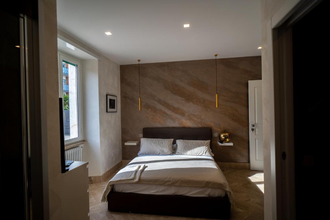 Luxury Cecilia Via Antonio Del Re 9 Tivoli Hotel Luaran gambar