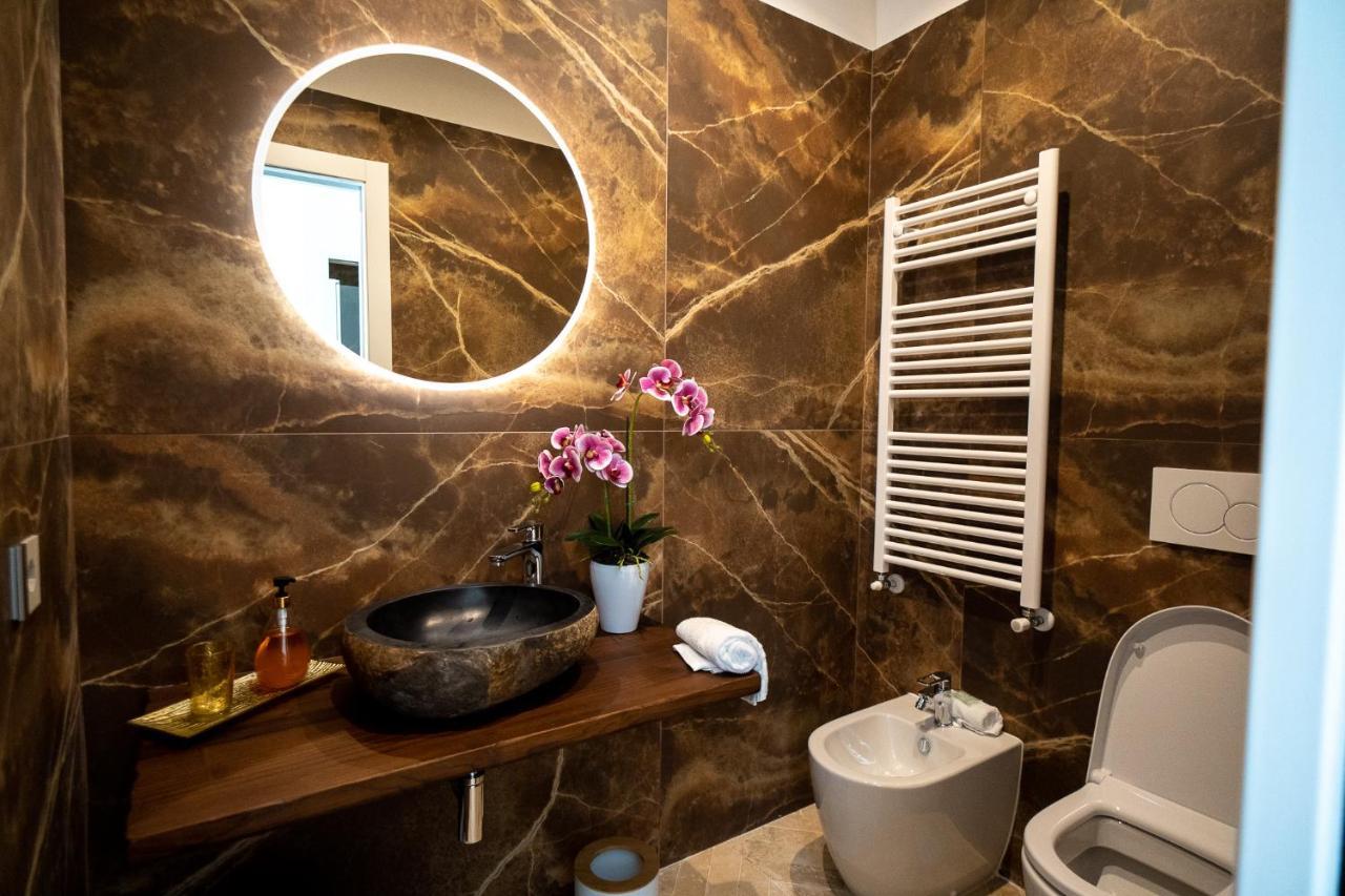 Luxury Cecilia Via Antonio Del Re 9 Tivoli Hotel Luaran gambar