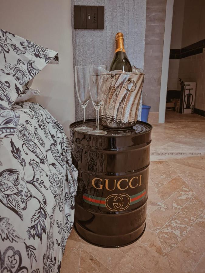 Luxury Cecilia Via Antonio Del Re 9 Tivoli Hotel Luaran gambar