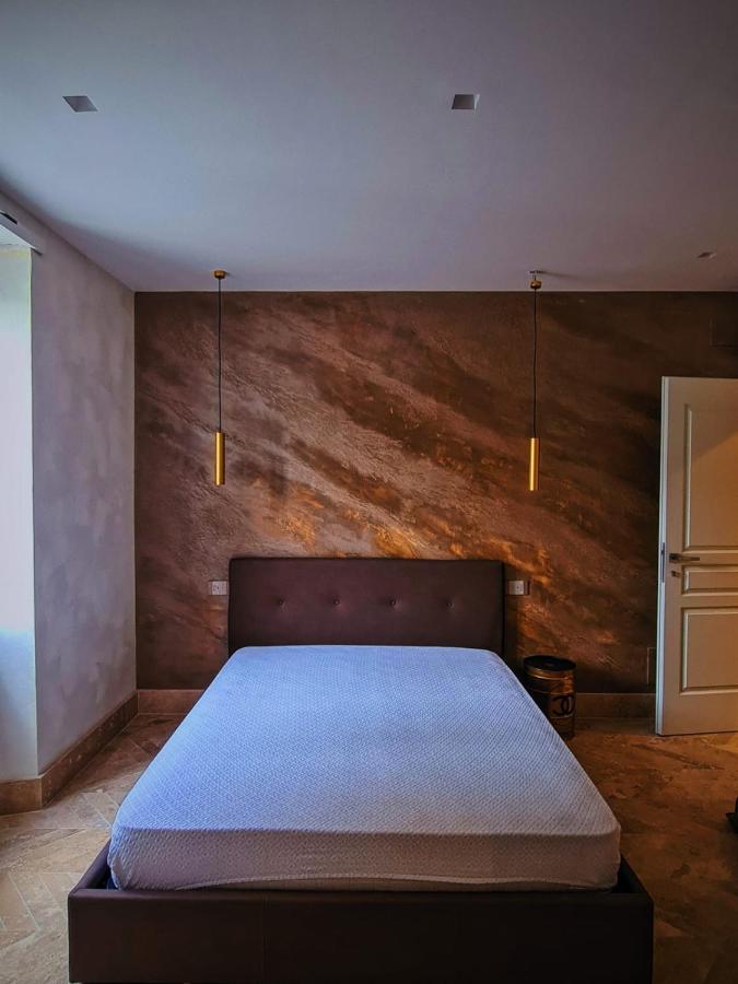 Luxury Cecilia Via Antonio Del Re 9 Tivoli Hotel Luaran gambar