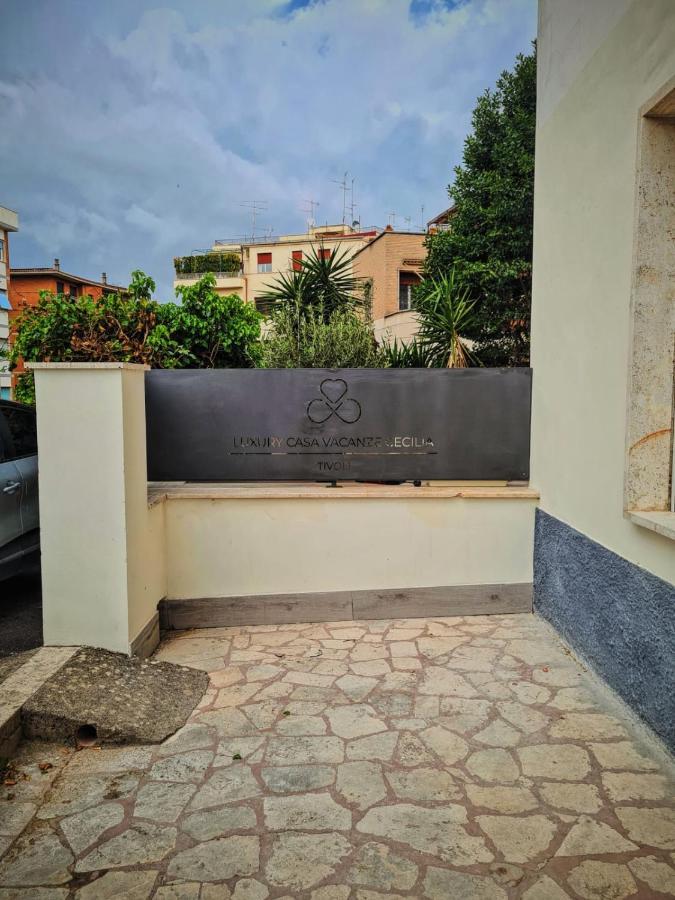 Luxury Cecilia Via Antonio Del Re 9 Tivoli Hotel Luaran gambar